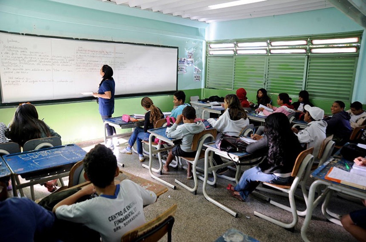 Escolas terão que notificar Conselho Tutelar sempre que aluno ultrapassar 30% de faltas